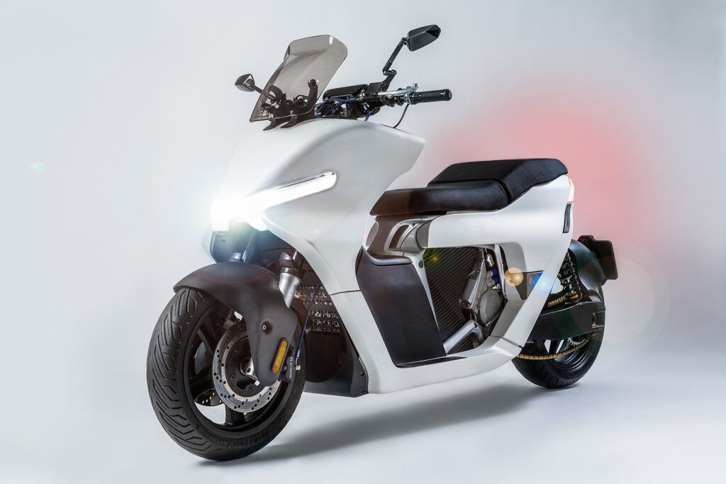 Sinh viên Elisava Barcelona giới thiệu Maxi Scooter Hexia One: Giải pháp đô thị bền vững