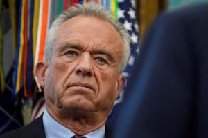 RFK Jr. khẳng định mối liên hệ Tylenol với tự kỷ chưa được chứng minh