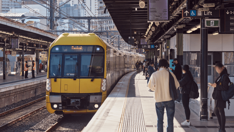 Cảnh báo không mang xe đạp điện tự độ lên tàu Sydney: phạt nặng từ 1/11