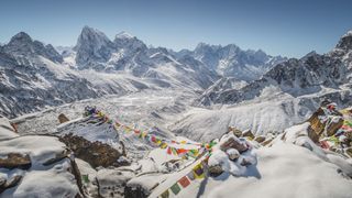 Khám phá cơ chế hình thành Himalayas: Lớp mantle giữa vỏ Ấn Độ và Á‑Âu