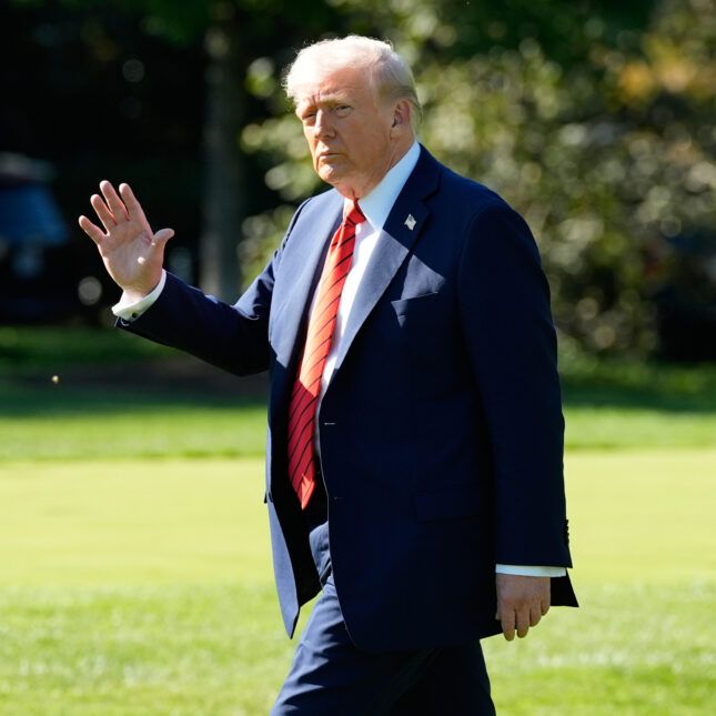 Tổng thống Trump ở trạng thái sức khỏe xuất sắc sau kiểm tra tại Walter Reed